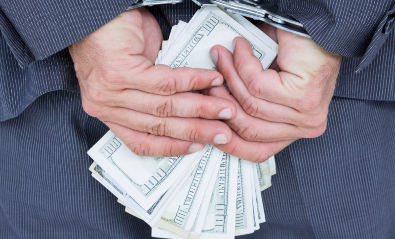 Самозанятый и долги у судебных приставов